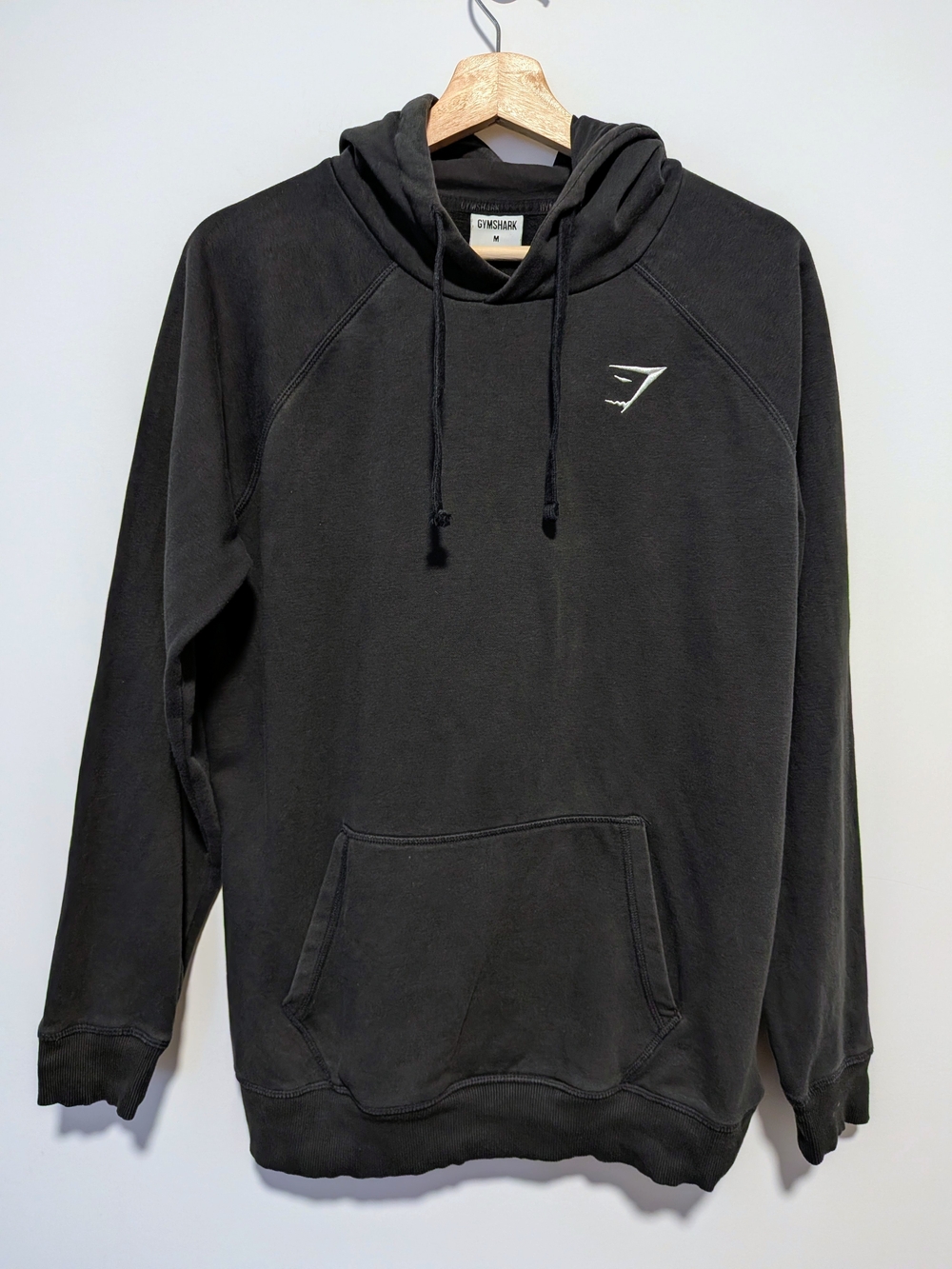 Gymshark Crest Pullover Hoodie Men's M Black Embroidered Logo